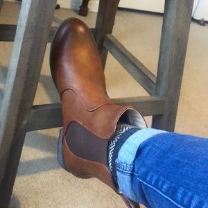 Chelsea BOOTS!